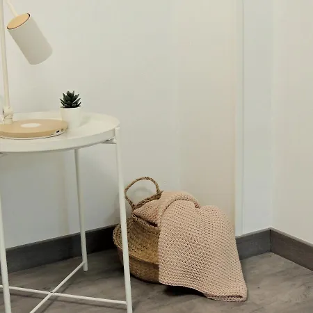 Casa Gascona Con Parking, Wifi Y Netflix Gratis!! By Delabra