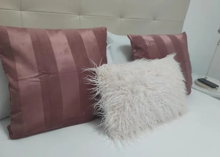 Casa Gascona Con Parking, Wifi Y Netflix Gratis!! By Delabra * Oviedo