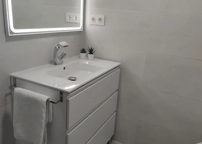 Casa Gascona Con Parking, Wifi Y Netflix Gratis!! By Delabra Apartament Oviedo