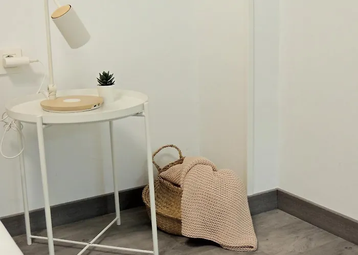 Casa Gascona Con Parking, Wifi Y Netflix Gratis!! By Delabra